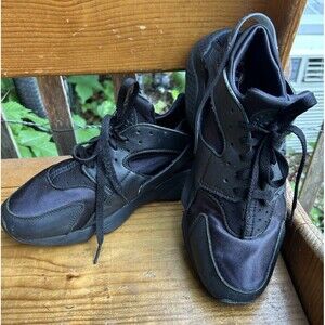 Nike Air Huarache Mens Size 10.5 Triple Black Athletic Running Shoes DD1068-002